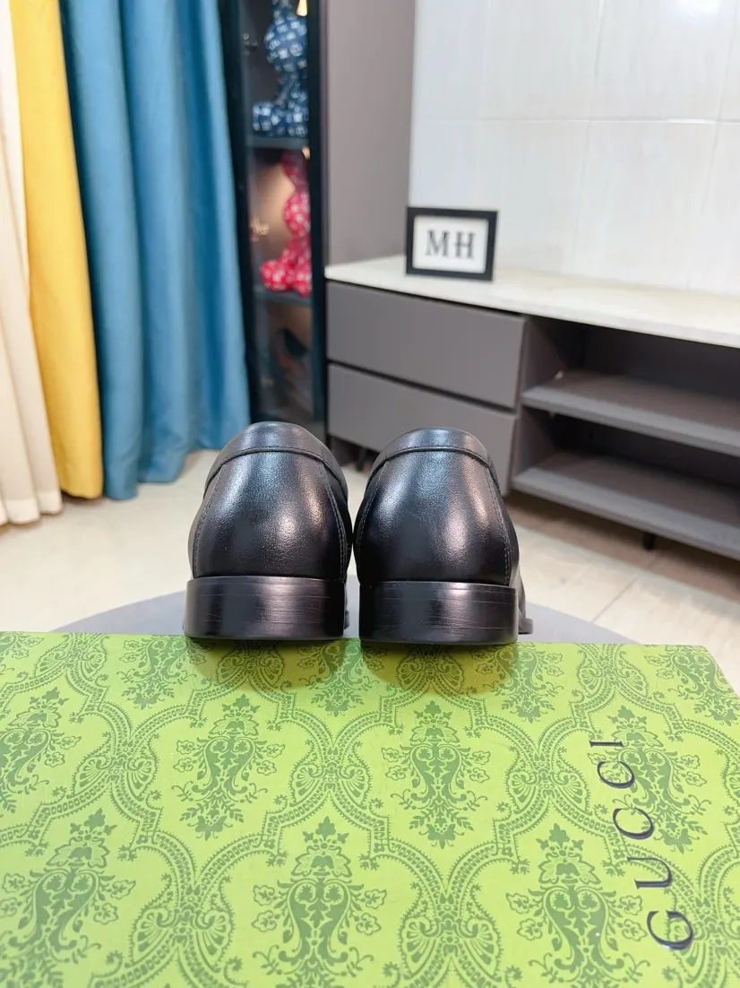 Men's Men's Shoes 💰458🌹🌹【GUCCI】The most popular classic Gucci leather shoes. Synchronized with the official website, the upper is made of Italian open-edge pig ostrich pattern➕cow leather lining, with unique brand and unique craftsmanship. Highlighting the hot style of the new year. Stop hesitating, stop wandering, get it now. Number: 38--44, 45 46 can be customized